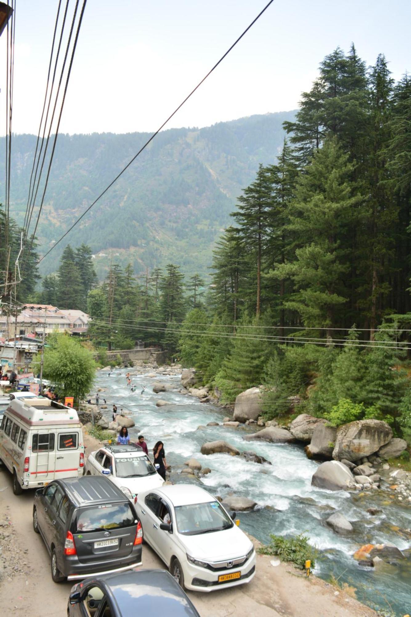 The Neelgiris Hotel Manali  Exterior photo