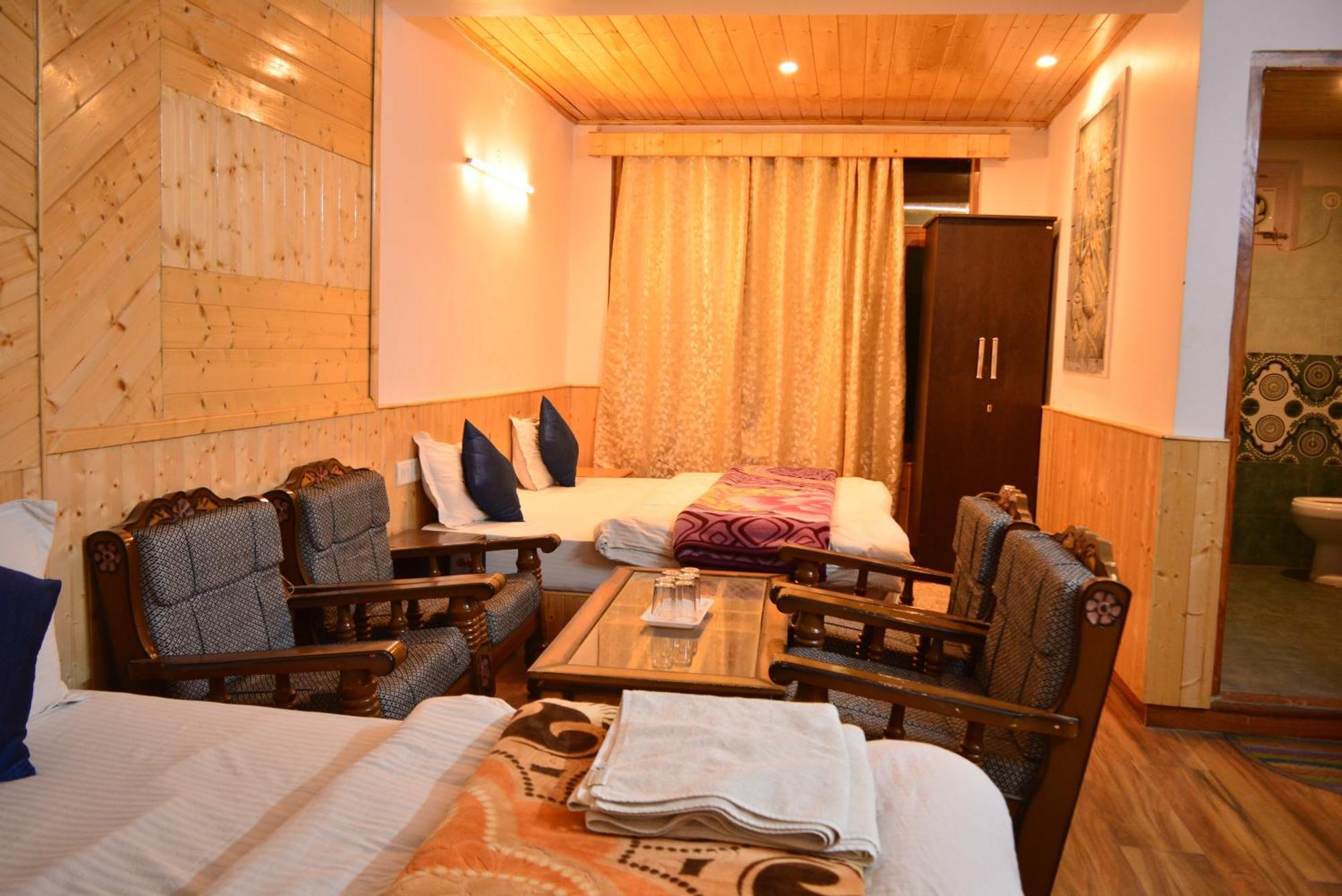 The Neelgiris Hotel Manali  Exterior photo