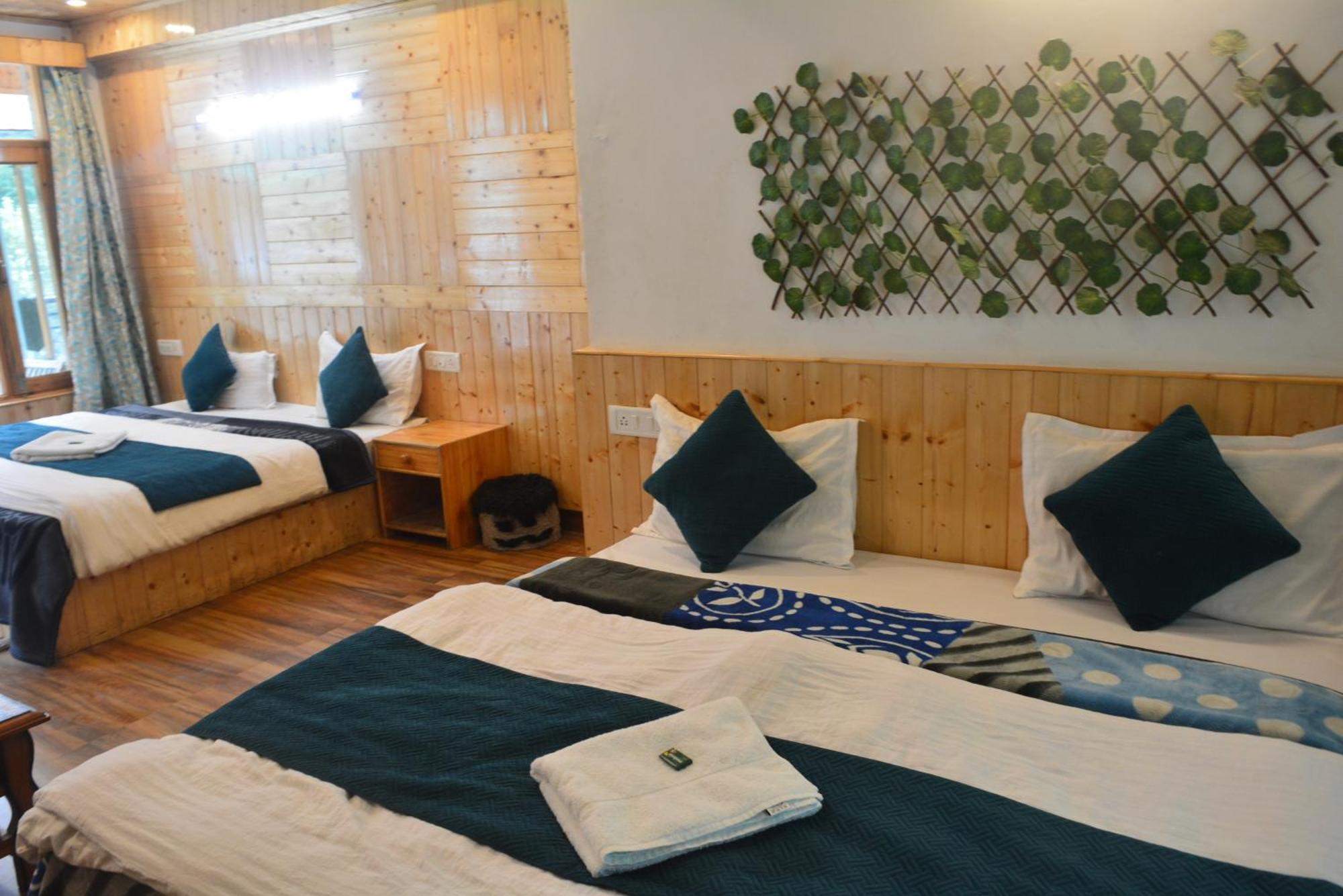 The Neelgiris Hotel Manali  Exterior photo
